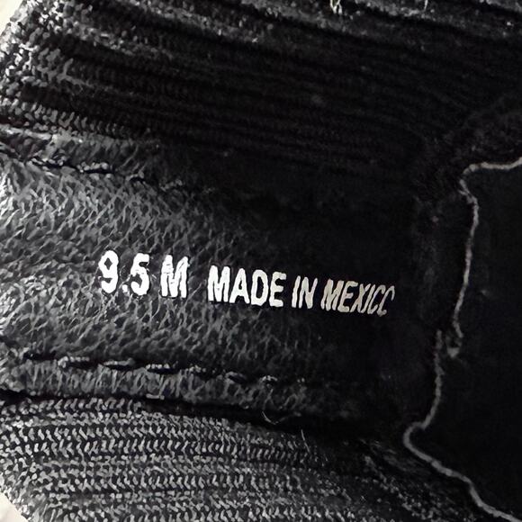 NEW Steve Madden 9.5M Hutch Stretch Lug Sole Chelsea Boots Black Faux Leather - Picture 9 of 10